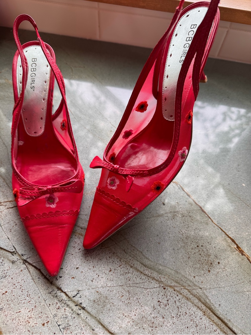 Vintage BCBGirls Red Pointed-Toe Slingback Heels with Floral Embroidery